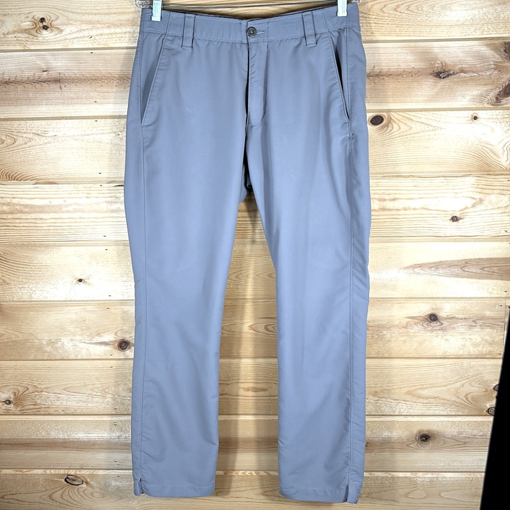 Under Armour Men's Flat Front Gray Pants, Size 32/30